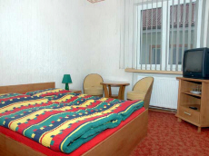 POLONIA база отдыха ночлеги отдых летние дачи дачные домики в Польше Балтийское море Реваль