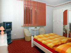 POLONIA база отдыха ночлеги отдых летние дачи дачные домики в Польше Балтийское море Реваль